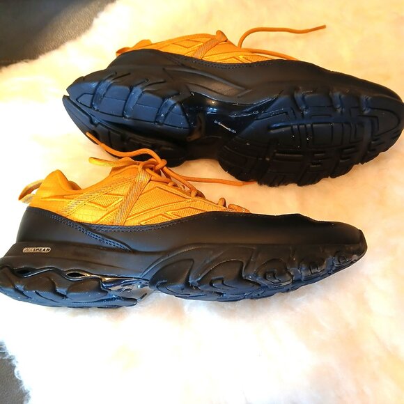 REEBOK - Men's DMX Shear Sneaker - Picture 7 of 11